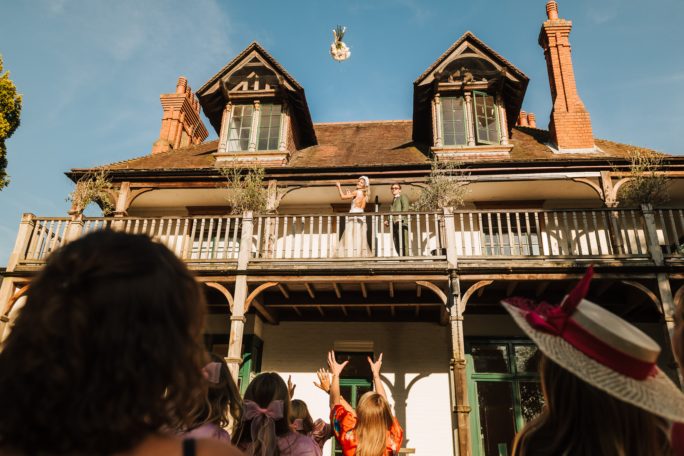 Elegant Summer Wedding on D’Oyly Carte Island | London Wedding Photographer